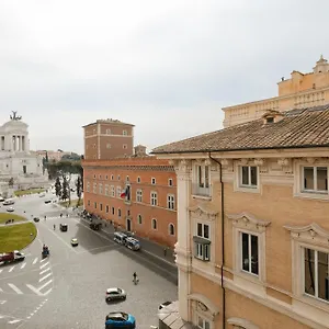 Sonder Piazza Venezia Rom